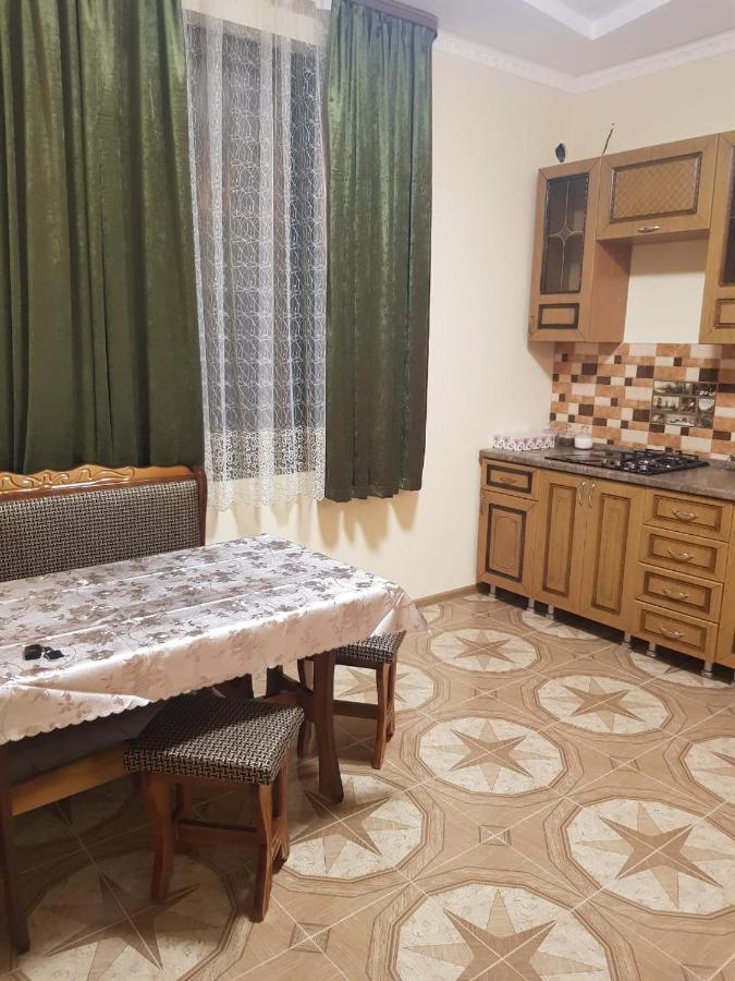 Квартира В Сухуми Apartman Kültér fotó